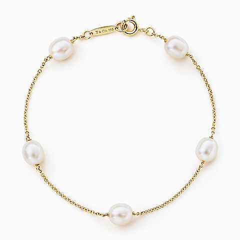 Elsa Peretti™ Pearls by the Yard™ 18k 金