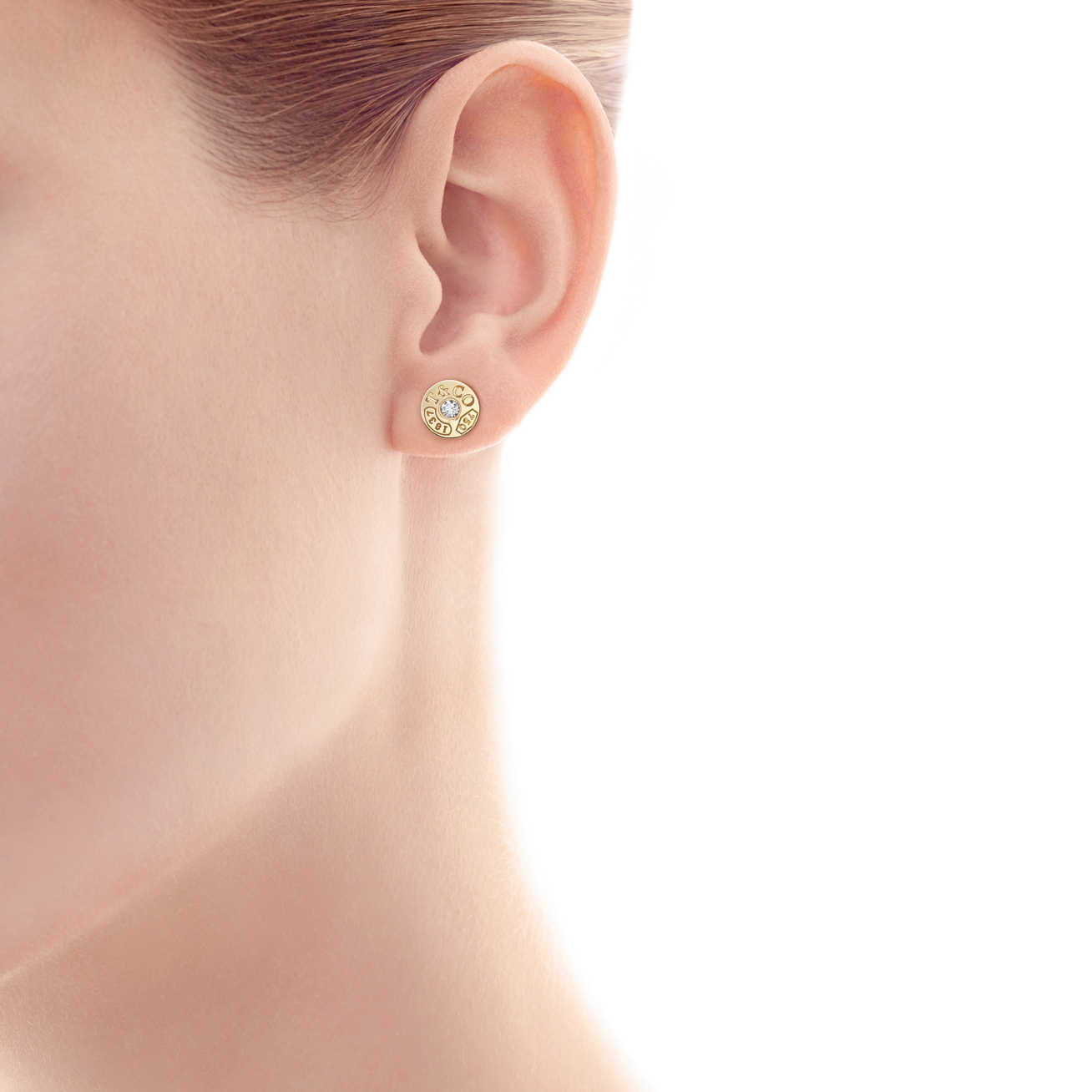 Tiffany 1837™ 系列 18K 金镶钻圈形耳环