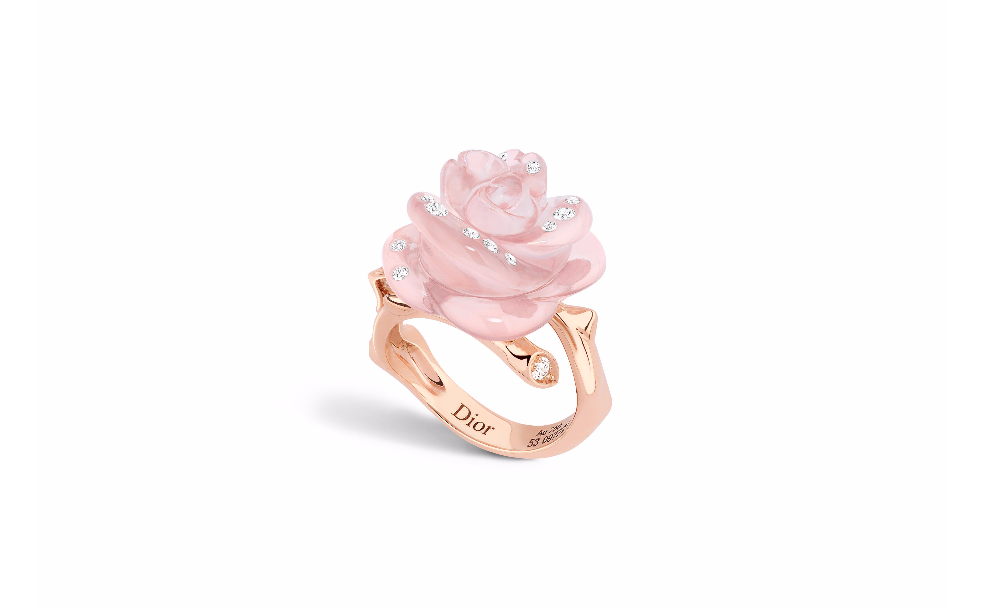 ROSE DIOR PRÉ CATELAN戒指，小号，750/1000玫瑰金，镶嵌钻石和粉红色石英